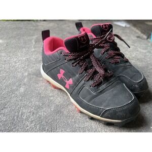 Under Armour Lead Off Girls Black and Pink Softball Cleats Size 2.5Y